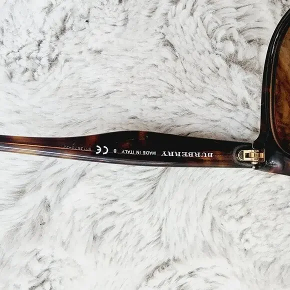BURBERRY TORTISE SHELL SUNGLASSES - Picture 8 of 8